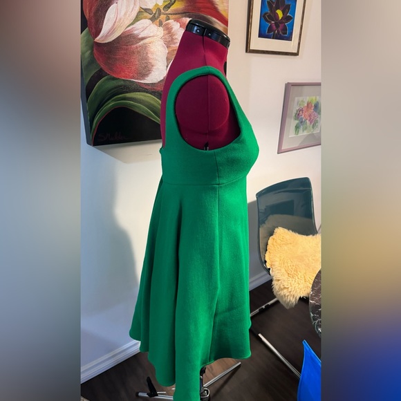 Milly Green Mid-Length Dress - With pockets! - Picture 3 of 8